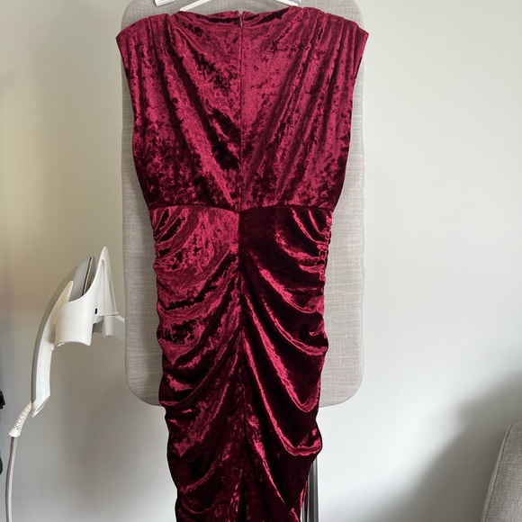 Guess Sleeveless Charlie Mini Dress - Picture 2 of 3